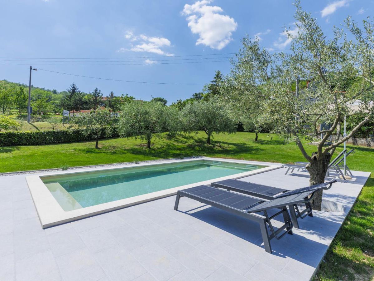 Holiday Home Carlo - Ipc102 By Interhome Pićan Екстериор снимка
