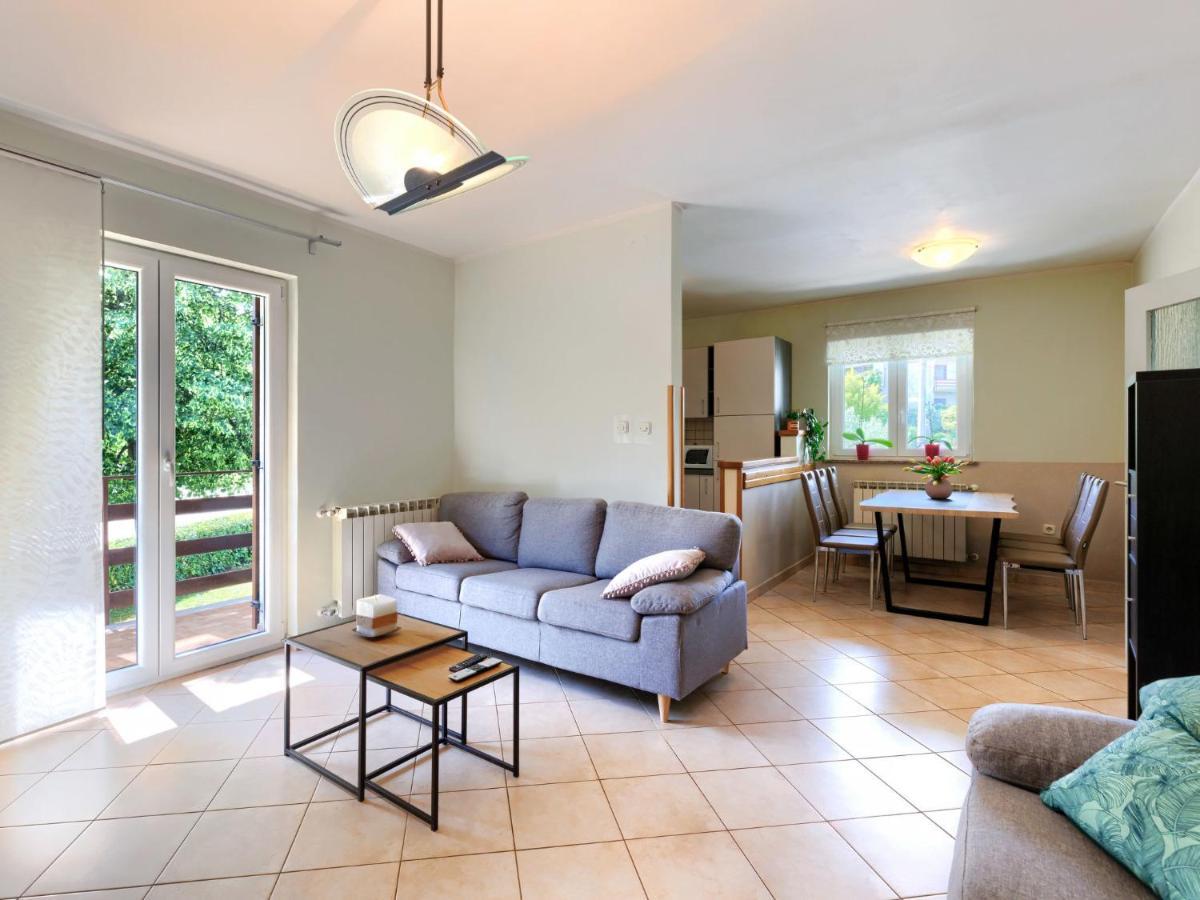 Holiday Home Carlo - Ipc102 By Interhome Pićan Екстериор снимка
