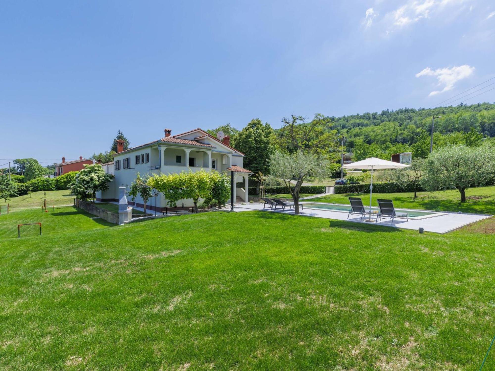 Holiday Home Carlo - Ipc102 By Interhome Pićan Екстериор снимка