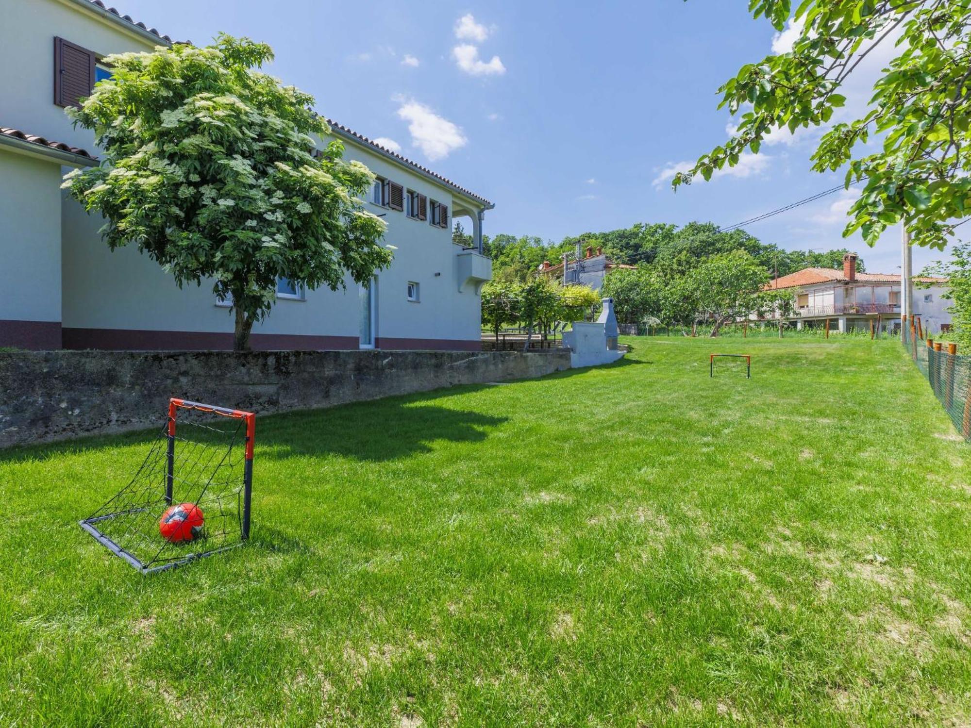 Holiday Home Carlo - Ipc102 By Interhome Pićan Екстериор снимка